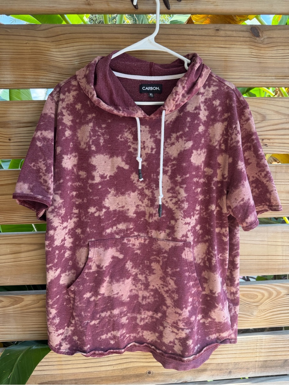 Carbon Short Sleeve Tie-Dye Hoodie in Maroon and Light Pink